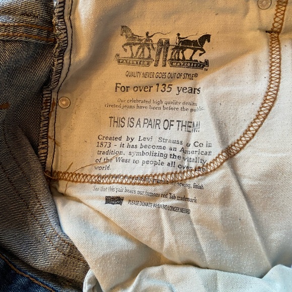 Levi’s Men’s jean shorts - Picture 5 of 5